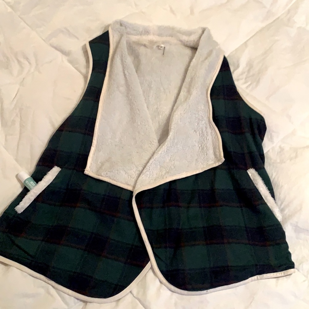 Super soft Green Plaid Flannel Vest reversible fleece inside